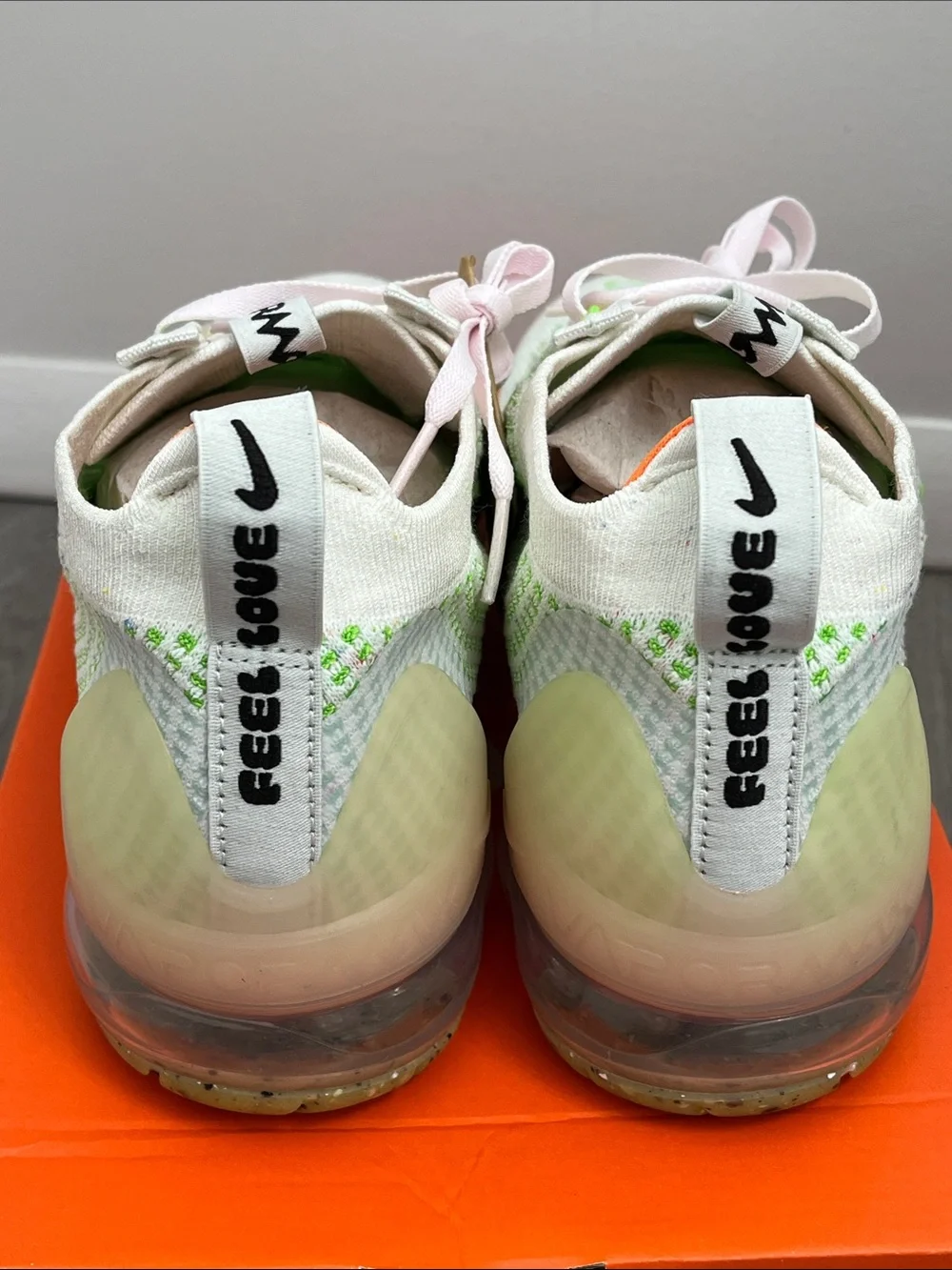 Nike air vapormax 2021 Flyknit  pearl pink sail sneakers women’s 9.5 men’s 8